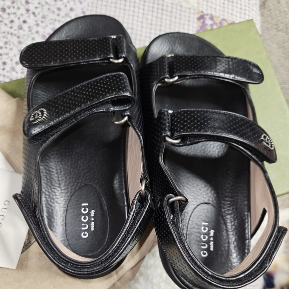 Gucci Black Women's Sandals - Picture 1 of 9
